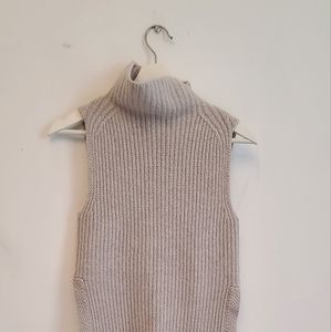 Wilfred Free Sleeveless Aritzia Italian yarn sweater XXS